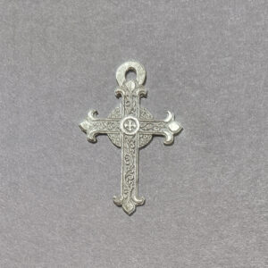 ornated silver cross pendant